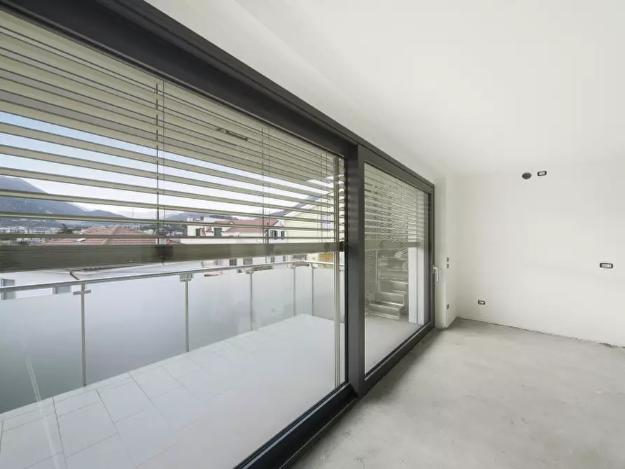 Immagine 12 di Appartamento in vendita  a Loano