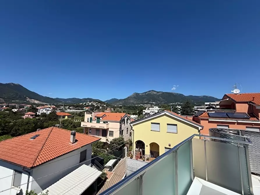 Immagine 25 di Appartamento in vendita  a Loano