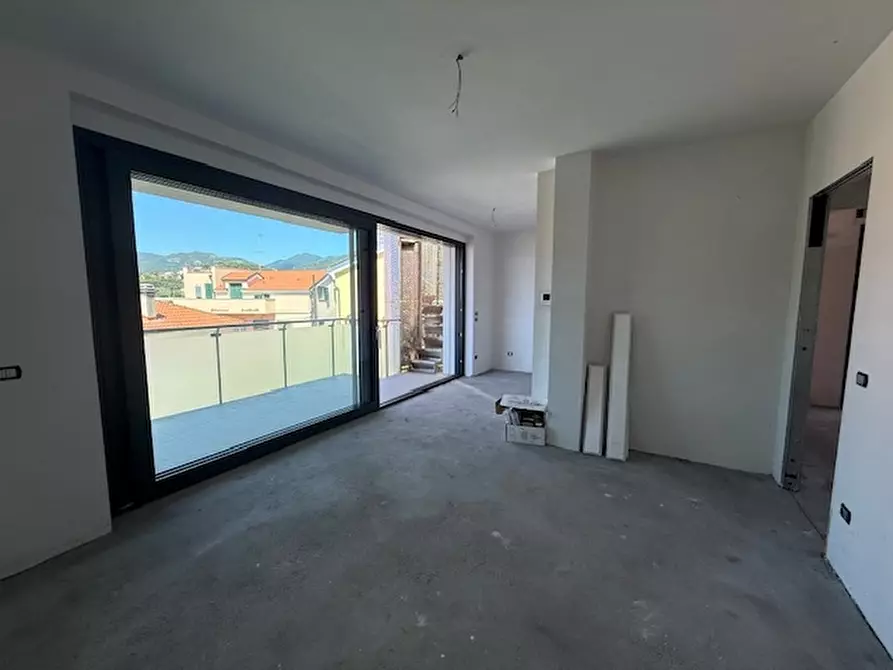 Immagine 28 di Appartamento in vendita  a Loano