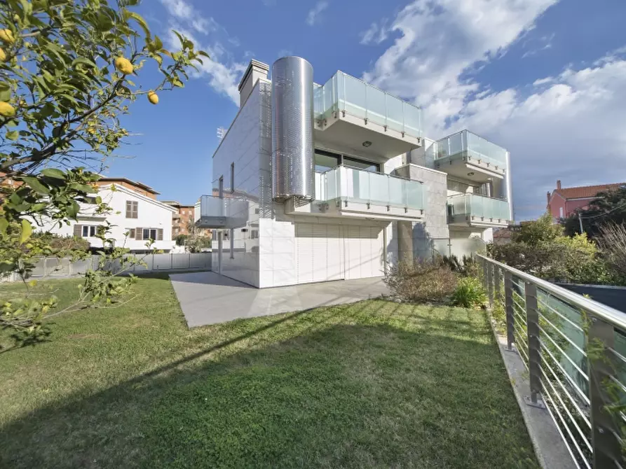 Immagine 5 di Appartamento in vendita  a Loano