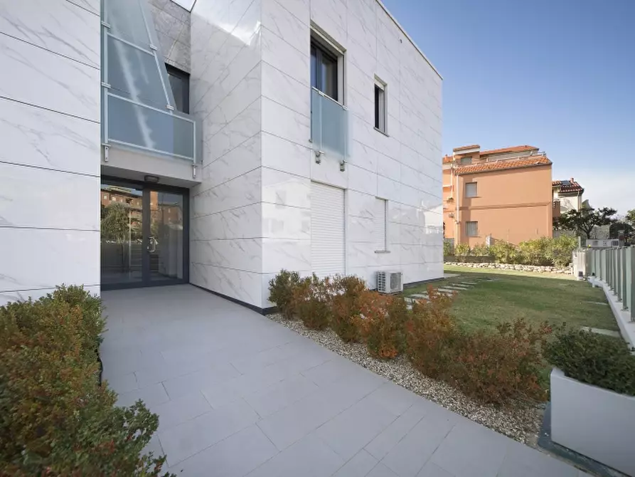 Immagine 8 di Appartamento in vendita  a Loano