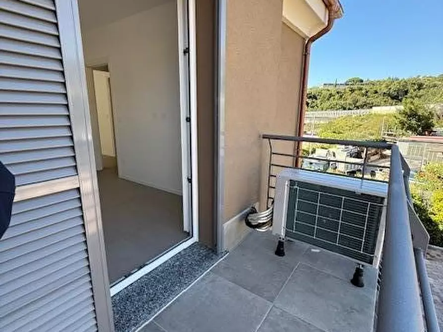 Immagine 9 di Appartamento in vendita  a Loano