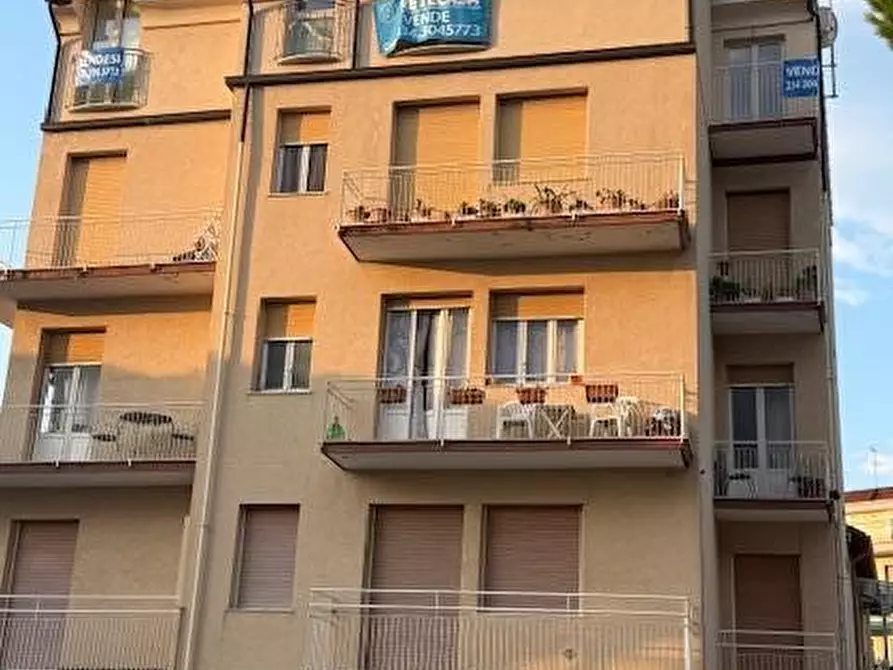 Immagine 14 di Appartamento in vendita  a Loano