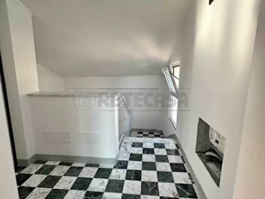 Immagine 27 di Appartamento in vendita  a Loano