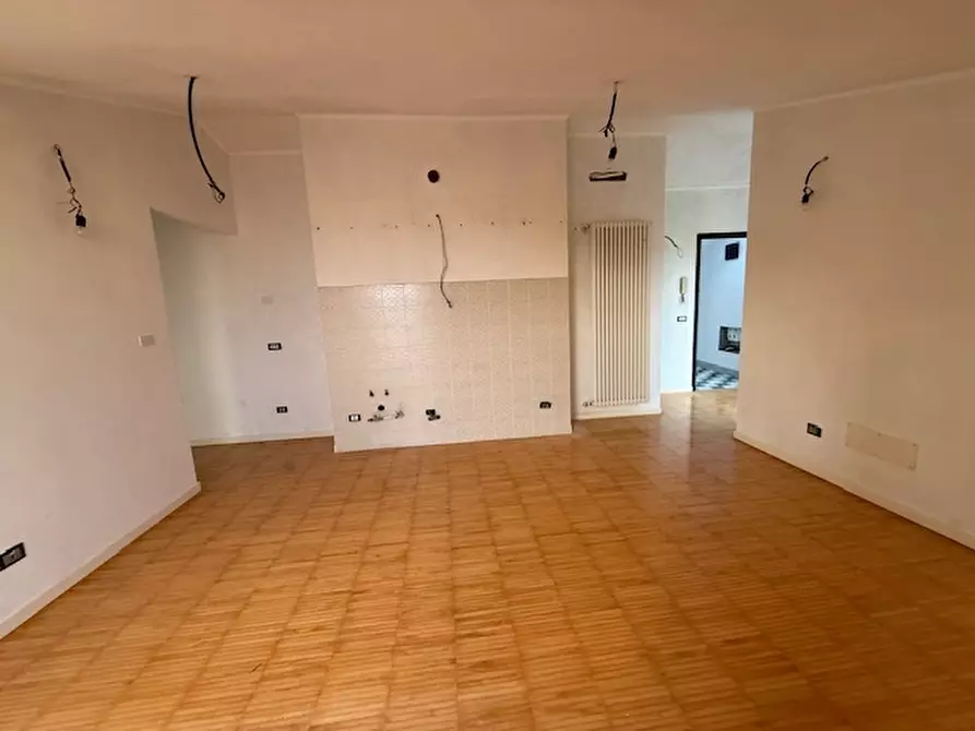 Immagine 10 di Appartamento in vendita  a Loano