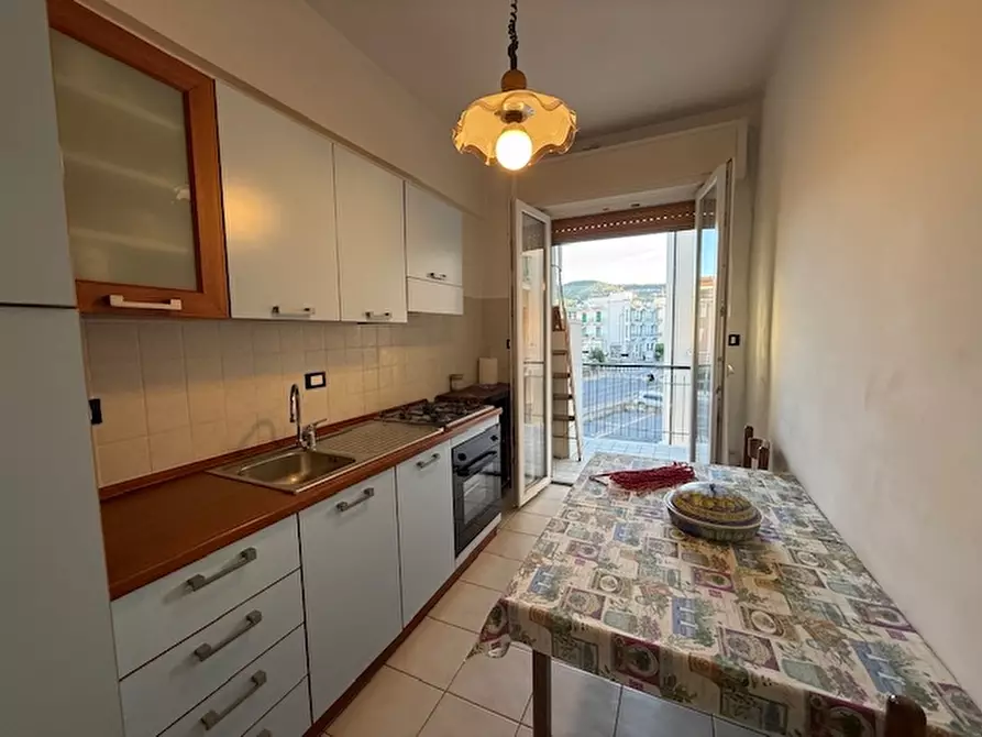 Immagine 15 di Appartamento in vendita  a Pietra Ligure