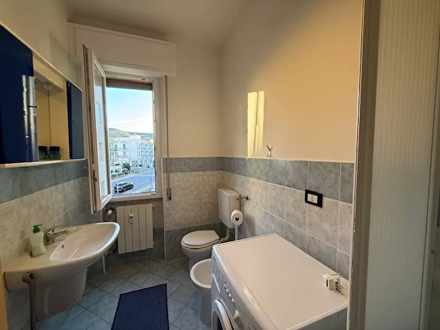 Immagine 19 di Appartamento in vendita  a Pietra Ligure