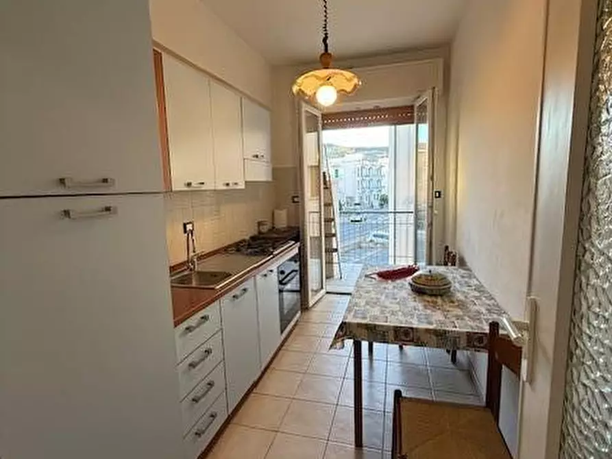 Immagine 23 di Appartamento in vendita  a Pietra Ligure