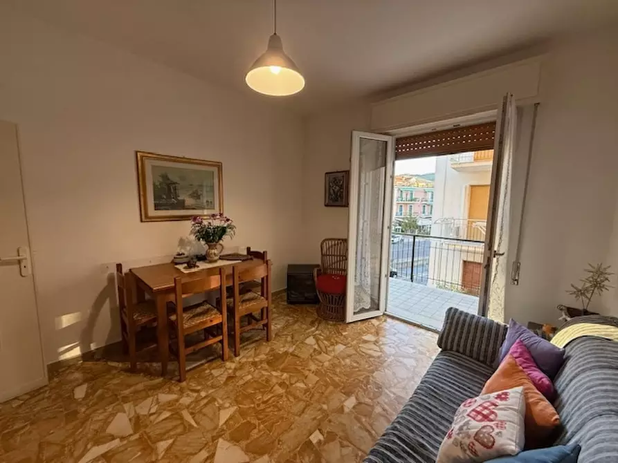 Immagine 30 di Appartamento in vendita  a Pietra Ligure