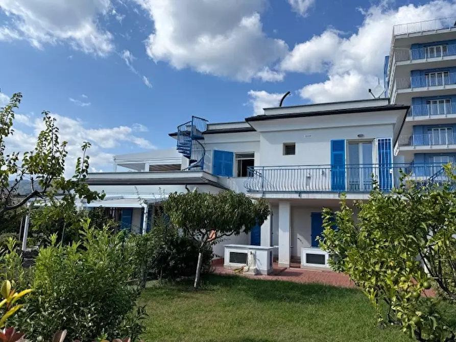 Immagine 29 di Appartamento in vendita  a Loano