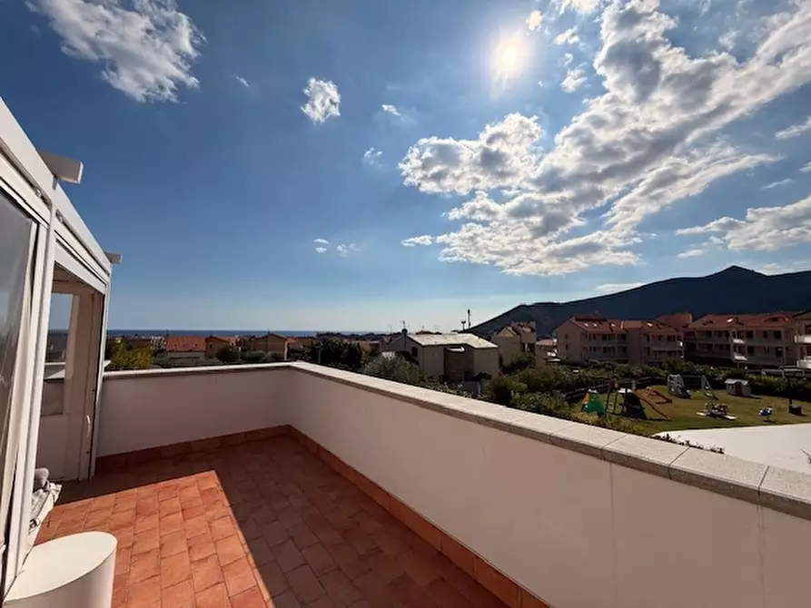 Immagine 4 di Appartamento in vendita  a Loano