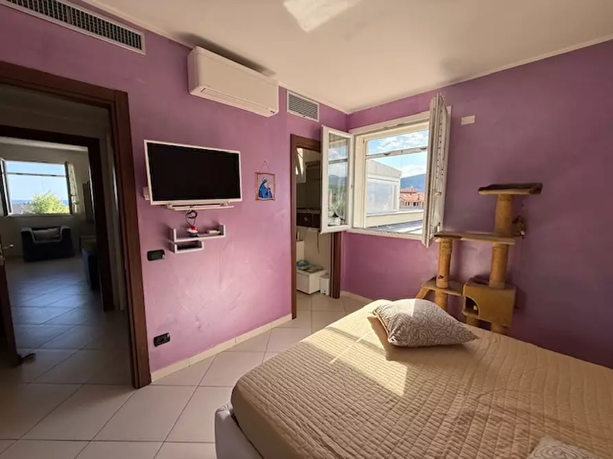 Immagine 33 di Appartamento in vendita  a Loano