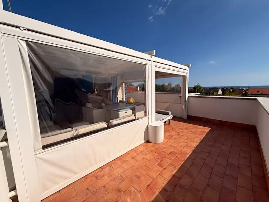 Immagine 5 di Appartamento in vendita  a Loano