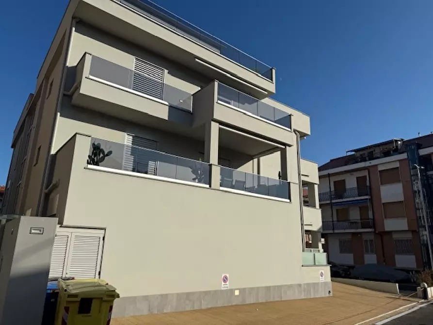 Immagine 5 di Appartamento in vendita  a Loano