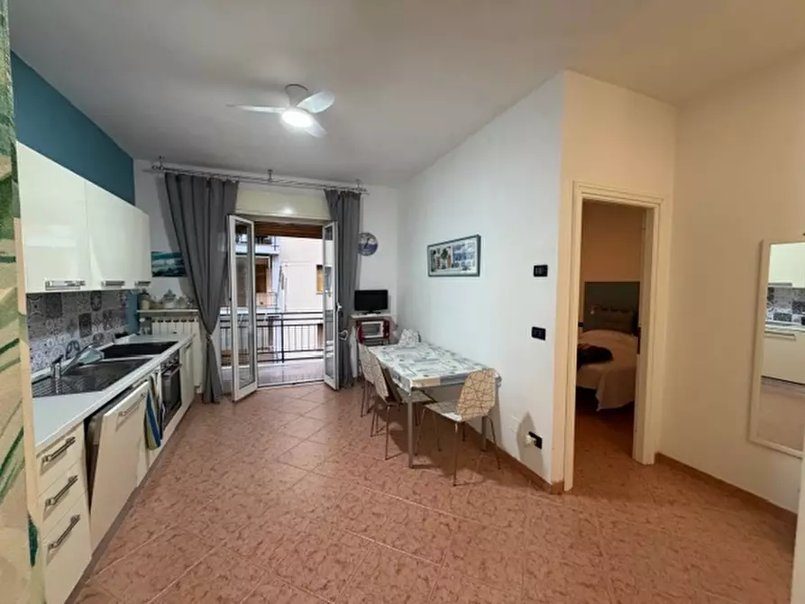 Immagine 3 di Appartamento in vendita  in CORSO EUROPA 5 a Loano