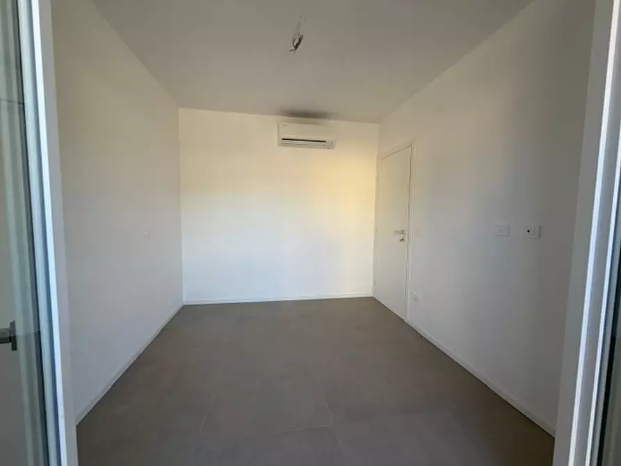 Immagine 21 di Appartamento in vendita  a Loano