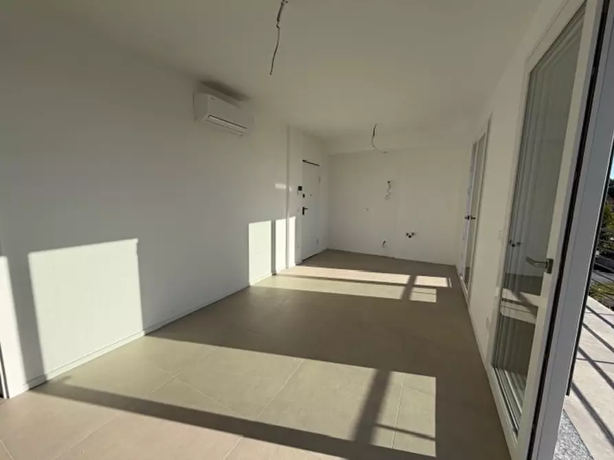 Immagine 30 di Appartamento in vendita  a Loano