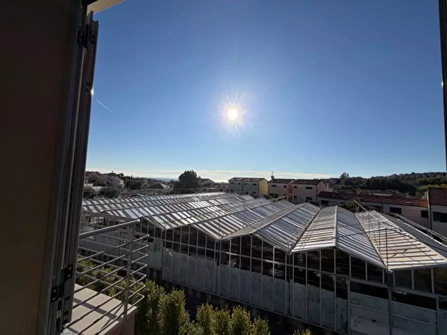 Immagine 9 di Appartamento in vendita  a Loano