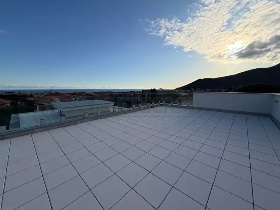 Immagine 27 di Appartamento in vendita  a Loano