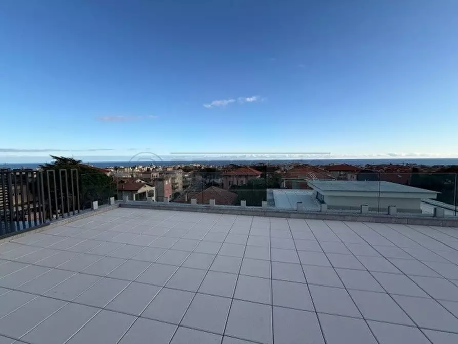 Immagine 5 di Appartamento in vendita  a Loano