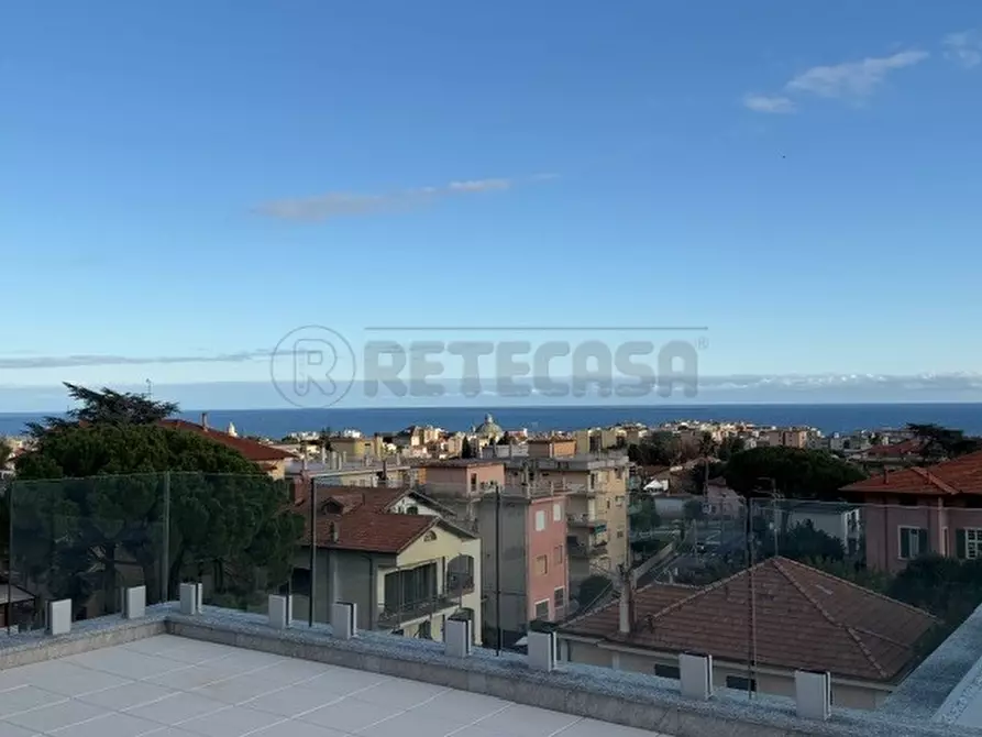 Immagine 2 di Appartamento in vendita  a Loano