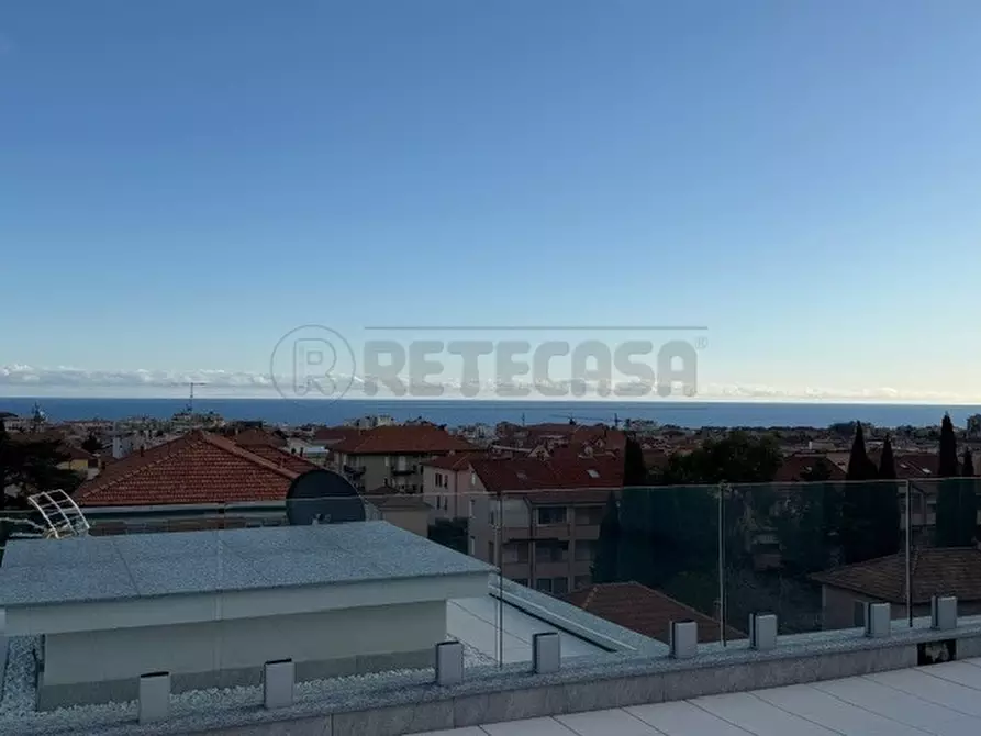 Immagine 25 di Appartamento in vendita  a Loano