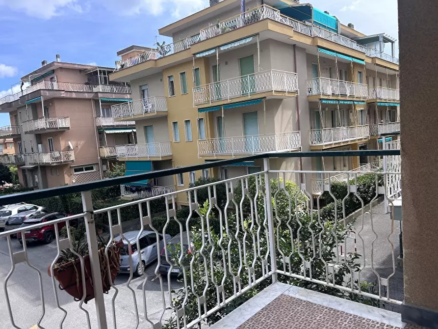 Immagine 2 di Appartamento in vendita  a Pietra Ligure