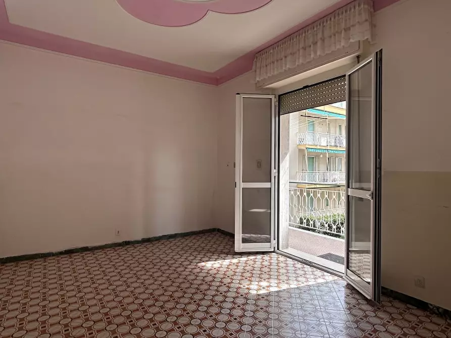 Immagine 17 di Appartamento in vendita  a Pietra Ligure