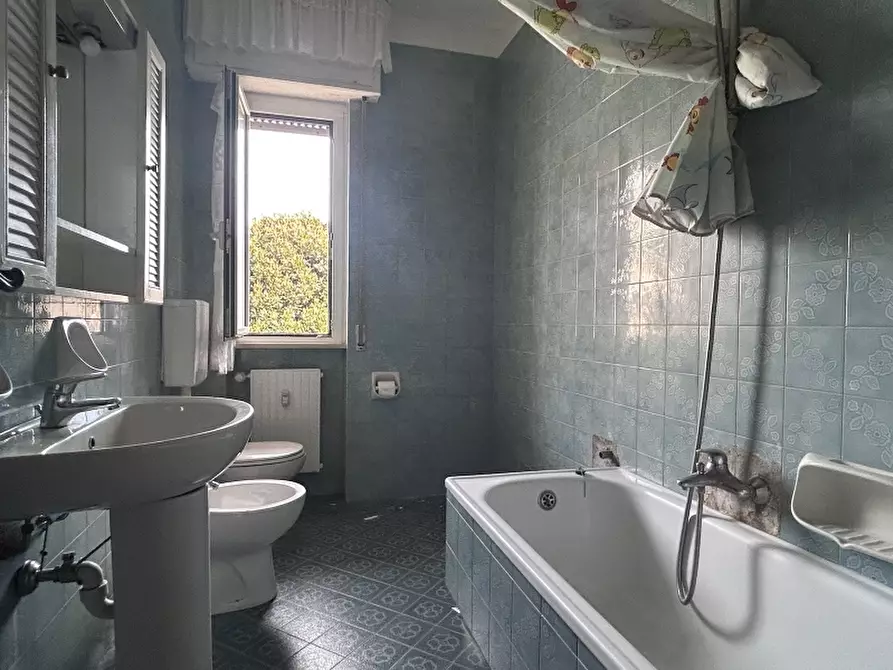 Immagine 24 di Appartamento in vendita  a Pietra Ligure