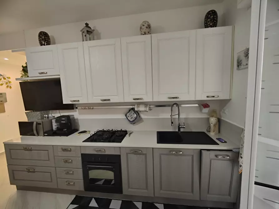 Immagine 15 di Appartamento in vendita  a Finale Ligure