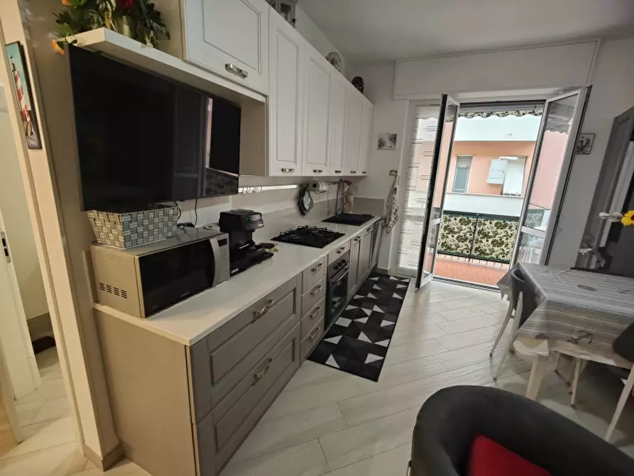 Immagine 19 di Appartamento in vendita  a Finale Ligure