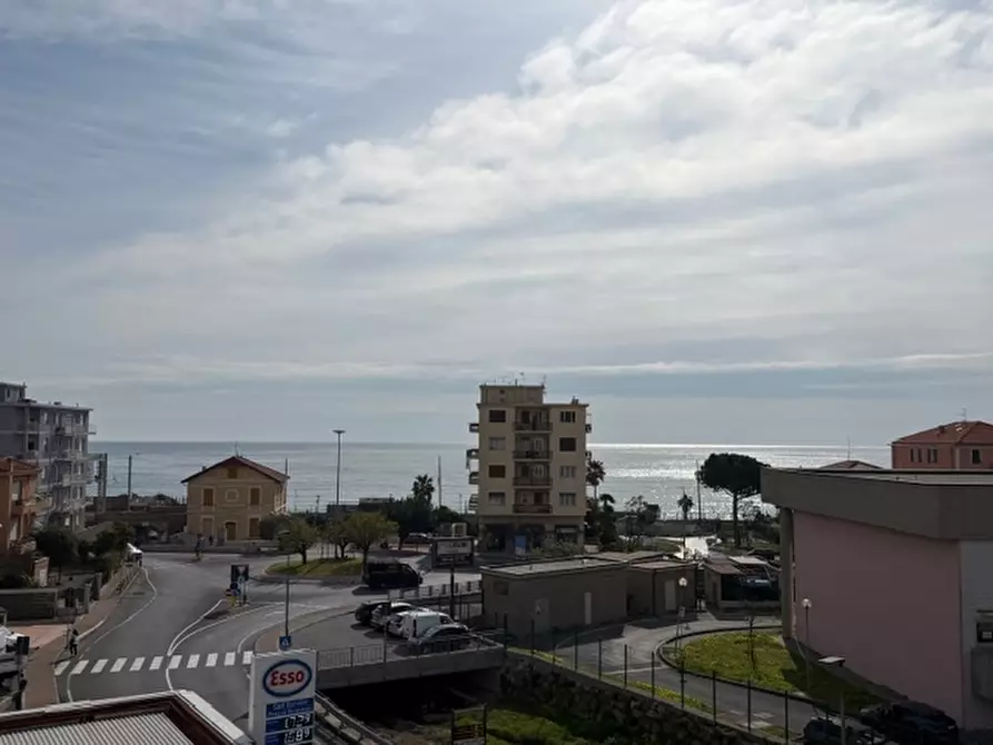 Immagine 15 di Appartamento in vendita  a Pietra Ligure