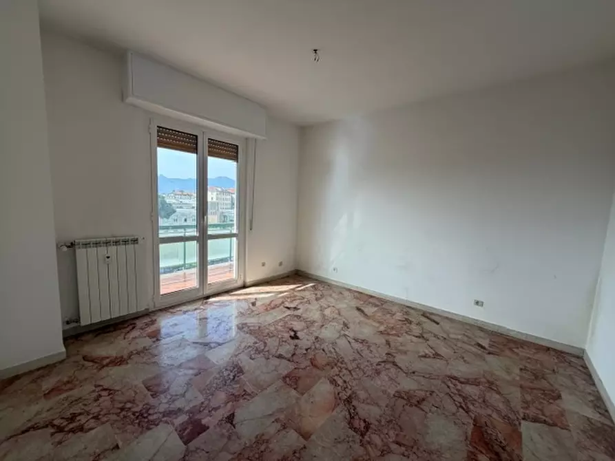Immagine 18 di Appartamento in vendita  a Pietra Ligure