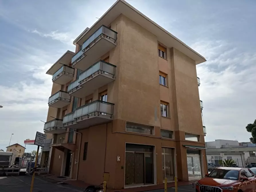 Immagine 3 di Appartamento in vendita  a Pietra Ligure