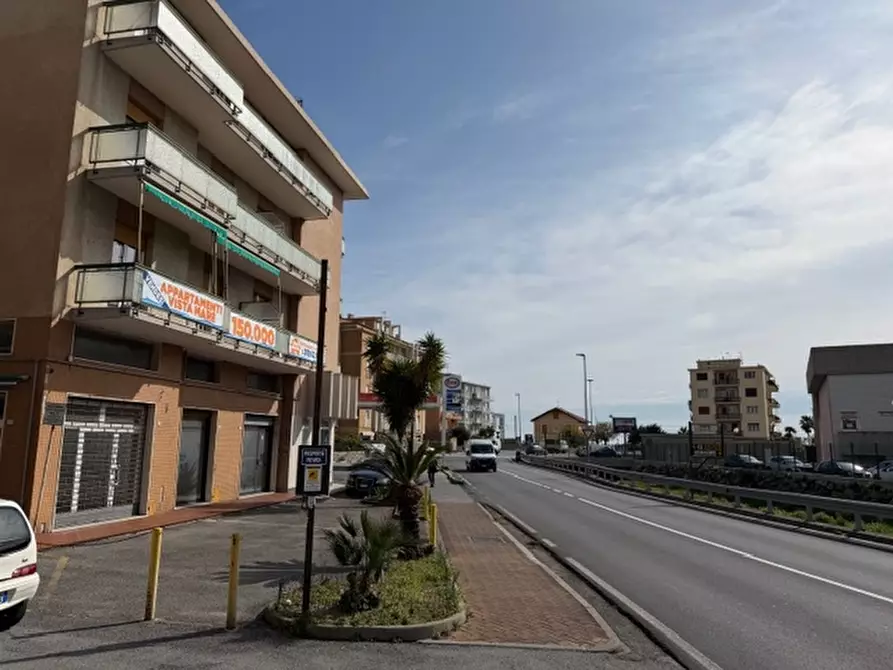 Immagine 5 di Appartamento in vendita  a Pietra Ligure