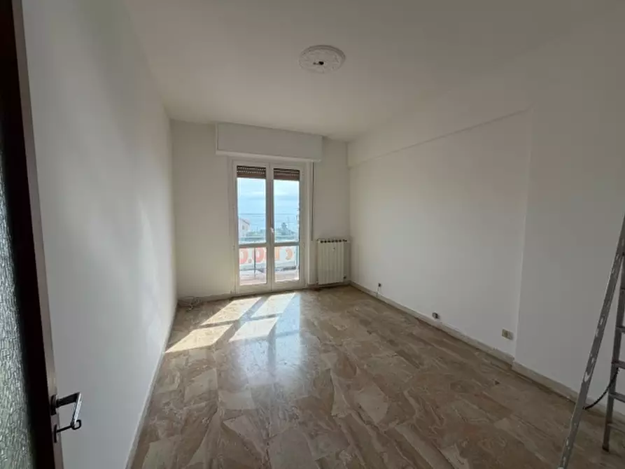 Immagine 10 di Appartamento in vendita  a Pietra Ligure