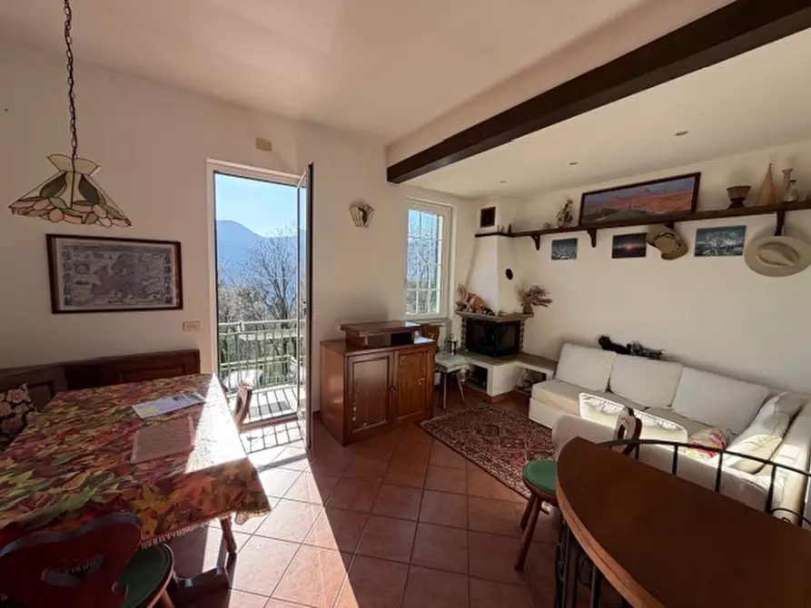 Immagine 27 di Villa in vendita  a Magliolo