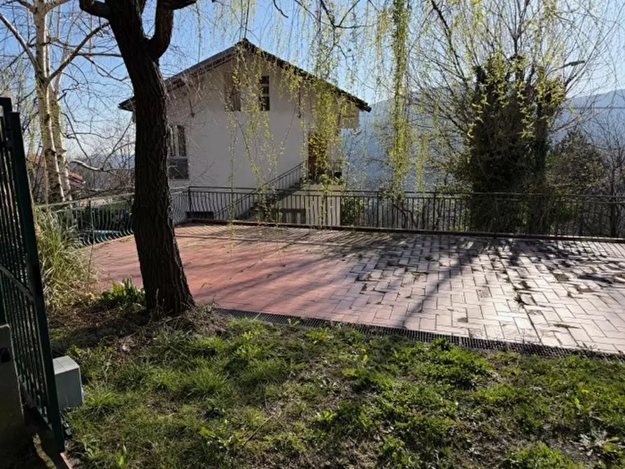 Immagine 33 di Villa in vendita  a Magliolo