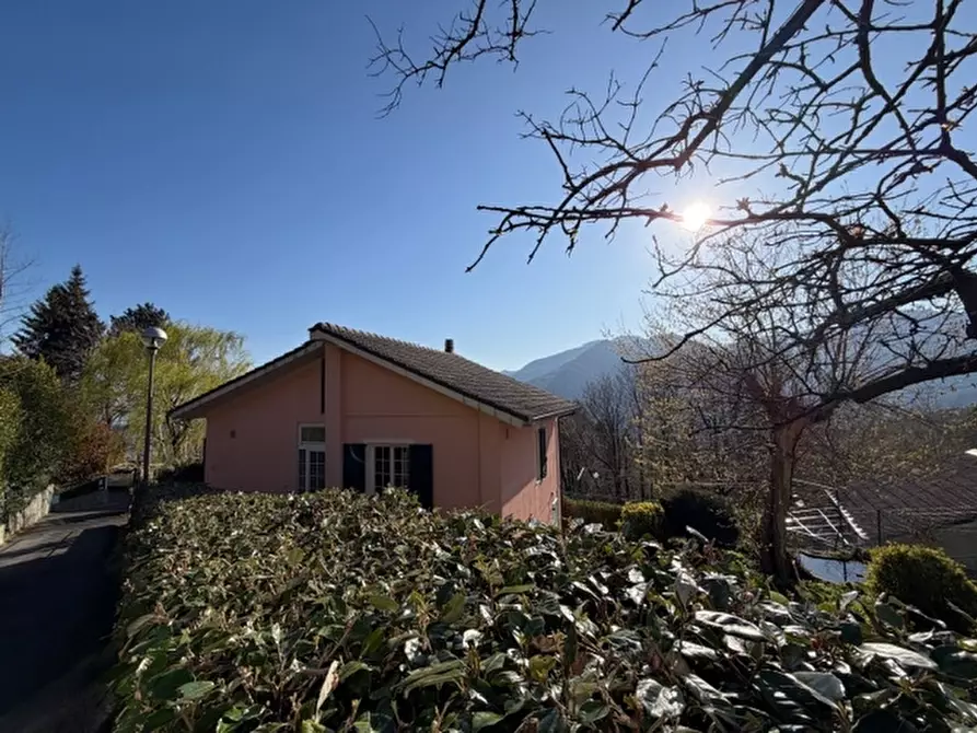 Immagine 37 di Villa in vendita  a Magliolo