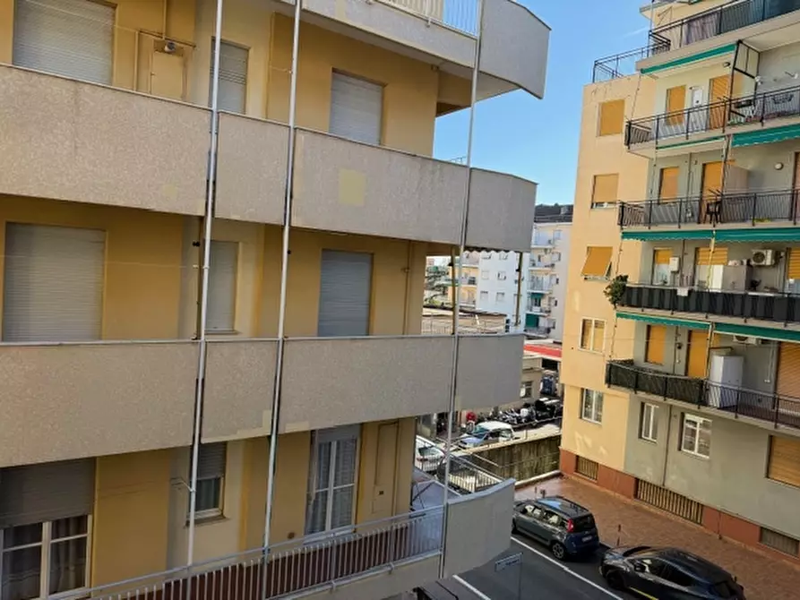 Immagine 31 di Appartamento in vendita  a Loano