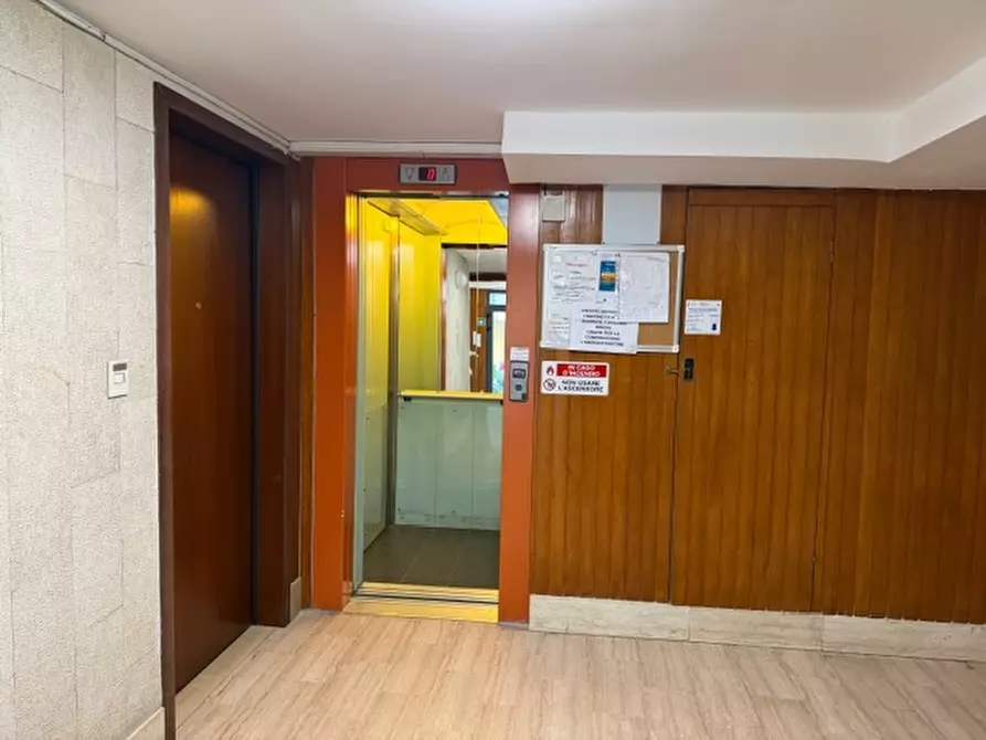 Immagine 40 di Appartamento in vendita  a Loano