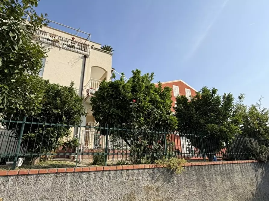 Immagine 8 di Appartamento in vendita  in VIA GAETANO ALBERTI 32 a Pietra Ligure