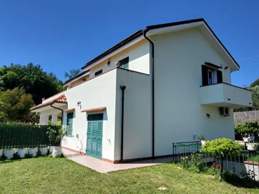 Immagine 26 di Villa in vendita  a Ceriale
