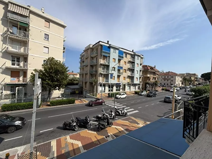 Immagine 18 di Appartamento in vendita  a Loano