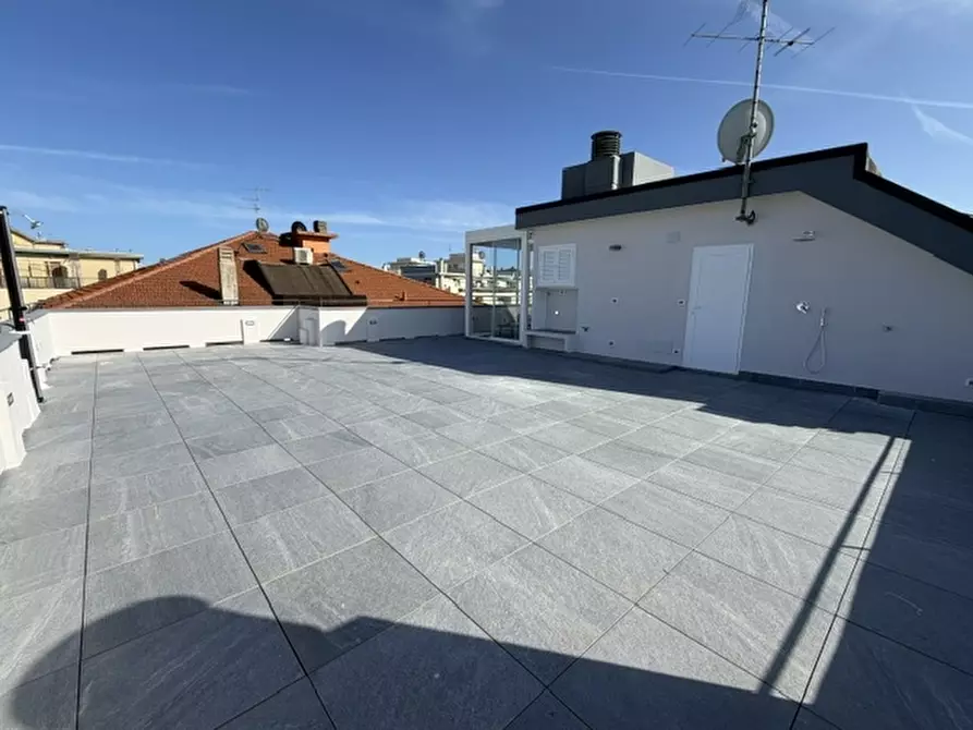 Immagine 27 di Appartamento in vendita  a Loano