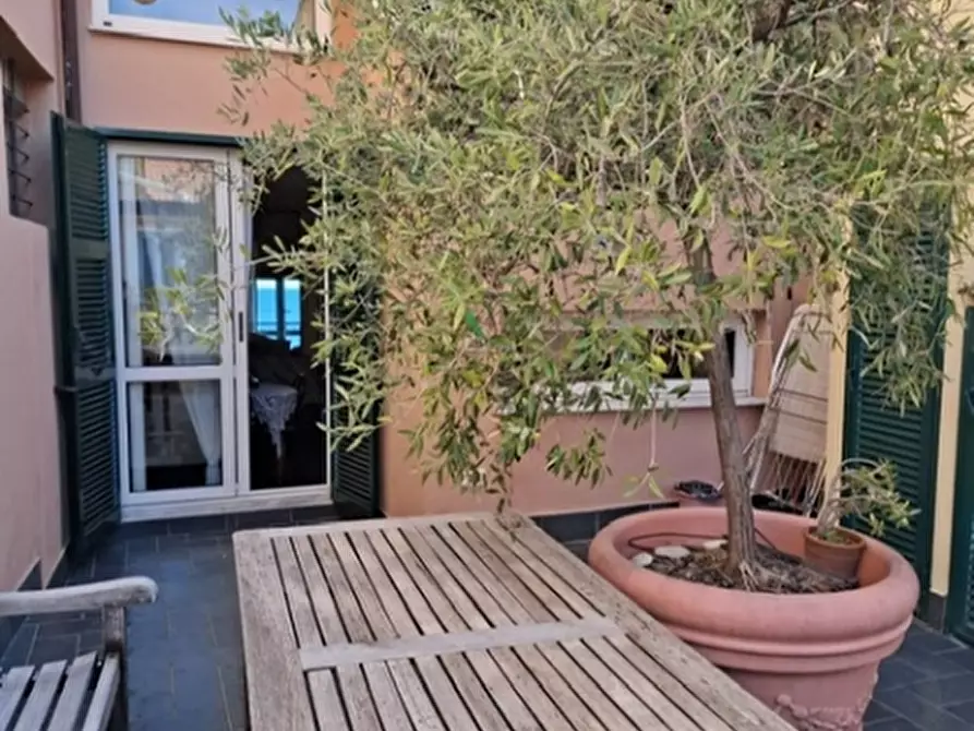 Immagine 1 di Appartamento in vendita  a Loano