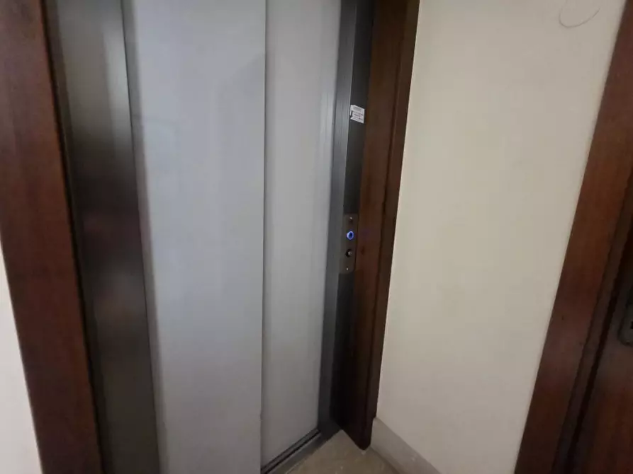 Immagine 18 di Appartamento in vendita  a Loano