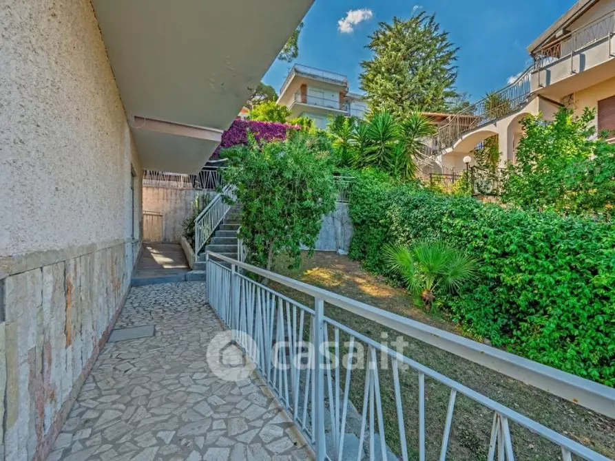 Immagine 13 di Villa in vendita  a Borghetto Santo Spirito