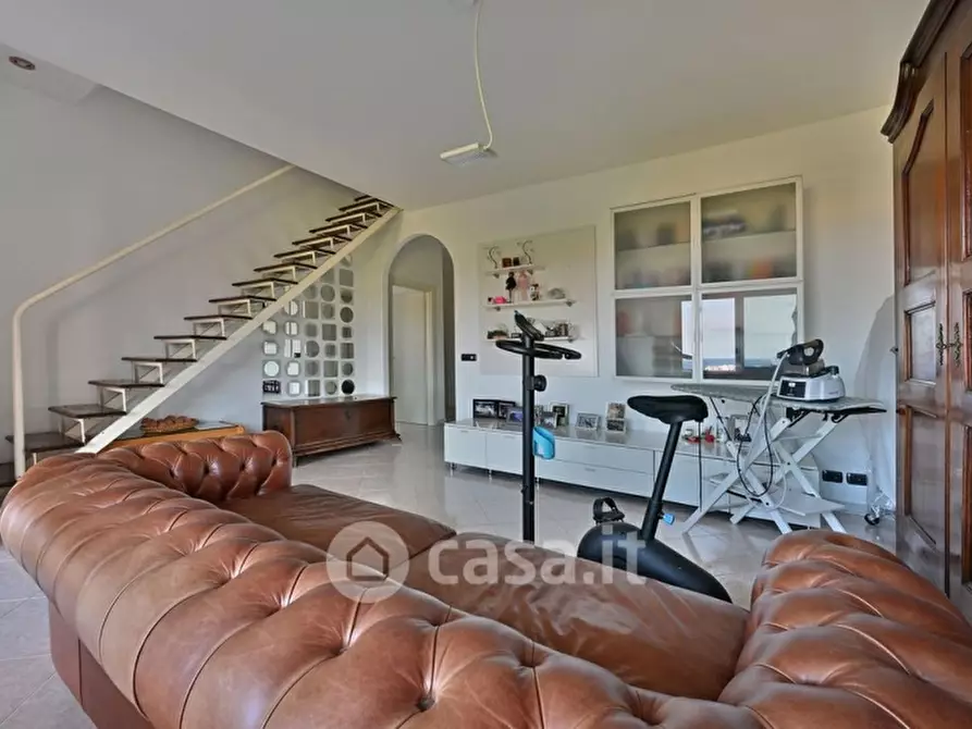 Immagine 18 di Villa in vendita  a Borghetto Santo Spirito