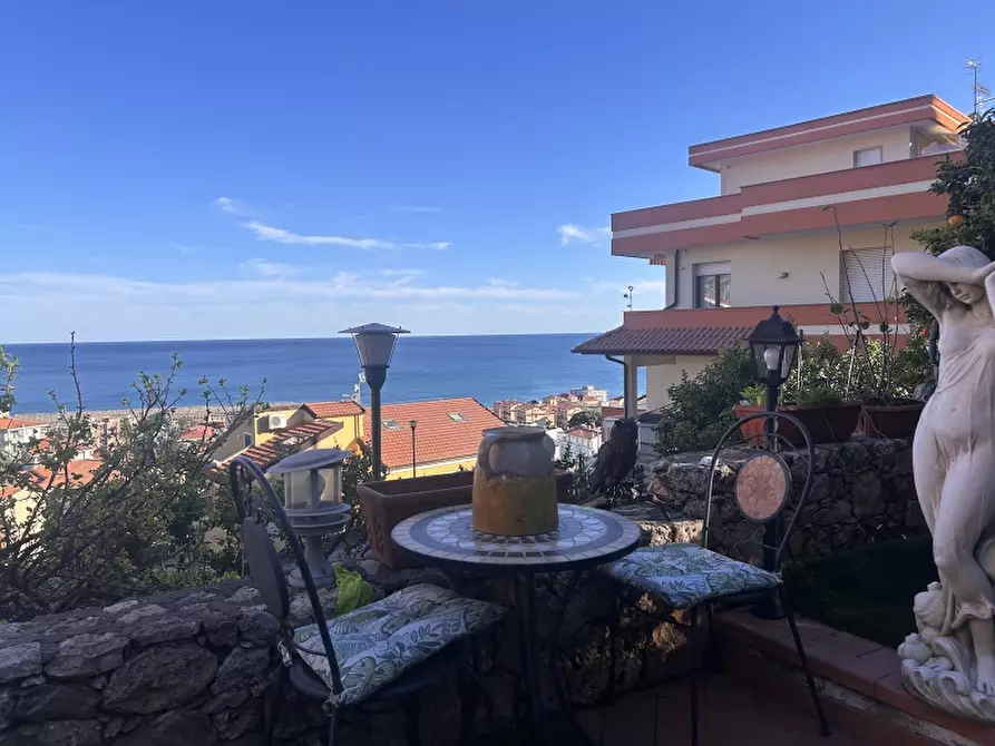 Immagine 8 di Appartamento in vendita  a Pietra Ligure